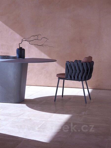 Tribu Betonový jídelní stůl Tao, Tribu, kulatý 160x74 cm, odlehčený beton barva linen