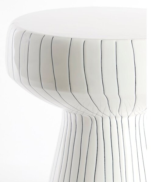 Kovový kulatý odkládací stolek ø 38 cm Dakwa – Light & Living