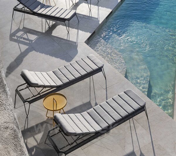 Cane-line Stohovatelné lehátko Breeze, Cane-line, 64x190x82 cm, rám kov barva light grey, výplet umělý ratan barva light grey