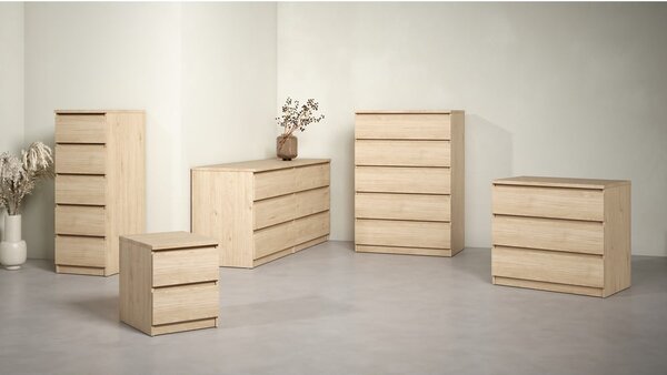 Komoda v dekoru dubu v přírodní barvě 154x70x50 cm Naia – Tvilum