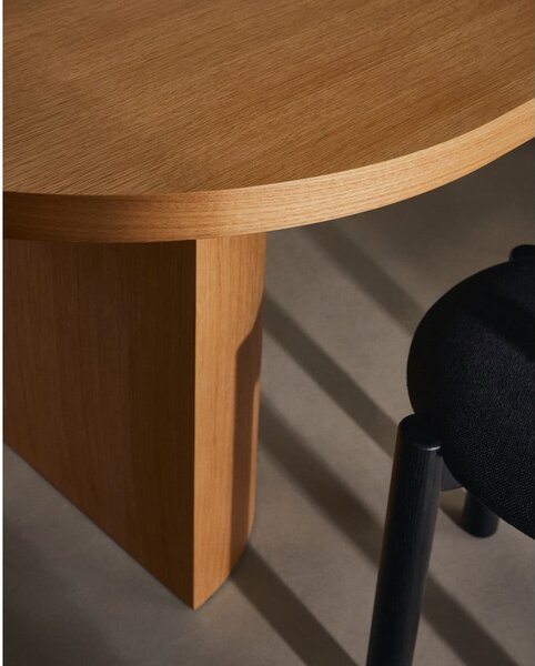 Jídelní stůl v dekoru dubu 100x200 cm Nealy – Kave Home