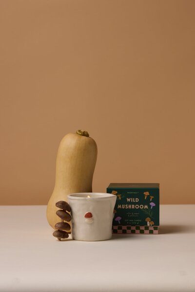 Vonná svíčka Bistro Wild Mushroom 226 g