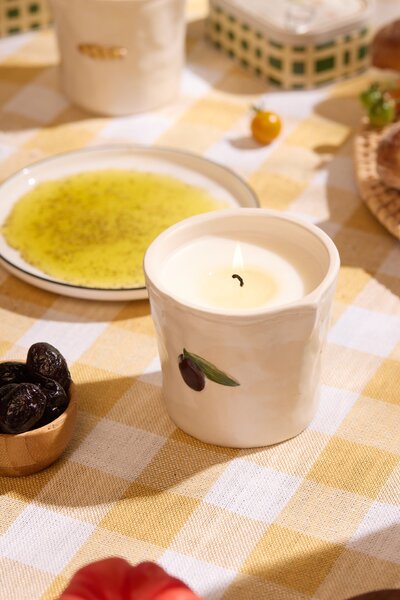 Vonná svíčka Bistro Fig / Olive 226 g