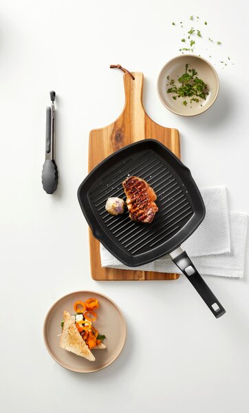 GRILOVACÍ PÁNEV, nepřilnavý povrch Greblon®, 28/28 cm Homeware Profession