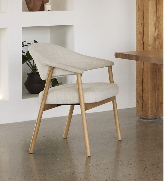 Krémová jídelní křesla v sadě 2 ks s područkami z dubového dřeva Elk – Unique Furniture