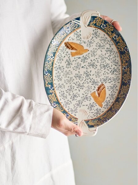 Tác z kameniny 25x34 cm Hezha – Bloomingville