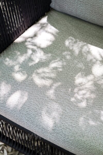 Varaschin 2-místná pohovka/sofa Cricket, Varaschin, 146x77x74 cm, rám hliník, výplet lanko, sedák a 2 opěrné polštáře venkovní látka kat. B, barevné provedení dle vzorníku