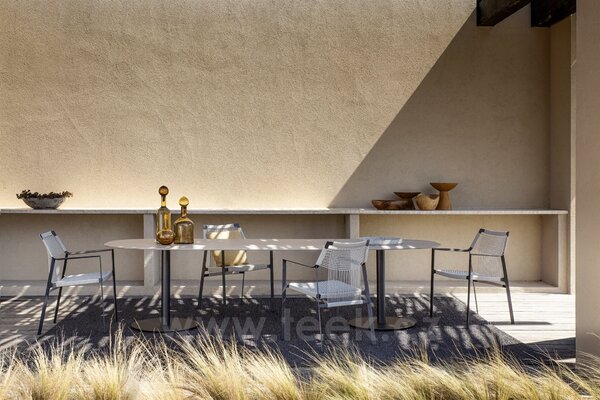 Tribu Jídelní stůl T-Table, Tribu, oválný 240x98x76 cm, rám lakovaná nerez barva white, deska teak