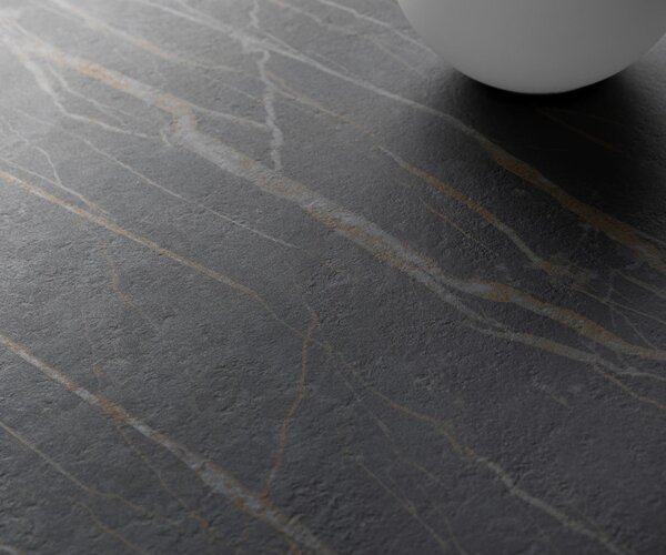 DELIFE Konzolový stůl Edge polygonální 140×50 cm keramika Laminam® Noir Desir hnědá Zentharo kov titanová barva