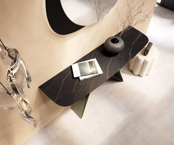 DELIFE Konzolový stůl Edge oválný tvar 140×40 cm keramika Laminam® Noir Desir hnědá Velio kov titanová barva