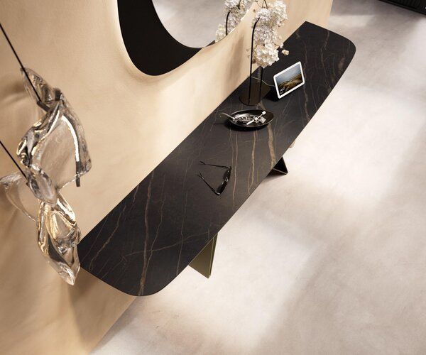 DELIFE Konzolový stůl Edge oválný tvar 180×40 cm keramika Laminam® Noir Desir hnědá Velio kov titanová barva