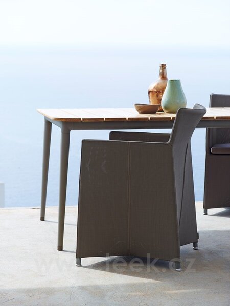 Cane-line Jídelní stůl Core, Cane-line, obdélníkový 160x90x74 cm, rám hliník barva lava grey, deska teak