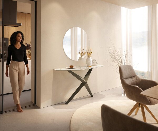 DELIFE Konzolový stůl Edge polygonální 140×50 cm keramika Calacatta Luxe bílá zlatá šedá Zentharo kov titanová barva