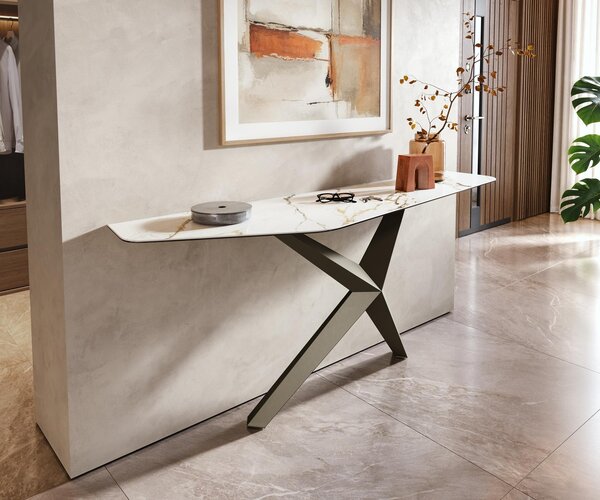 DELIFE Konzolový stůl Edge polygonální 180×50 cm keramika Calacatta Luxe bílá zlatá šedá Zentharo kov titanová barva