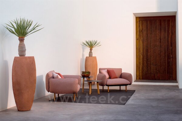 Tribu Nízké křeslo s nízkými područkami Senja Sofa, Tribu, 120x92x77 cm, rám barva a provedení dle vzorníku, bez polstrů