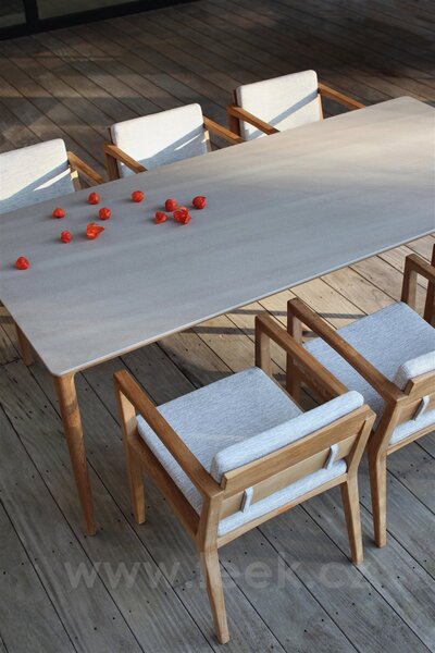 Royal Botania Jídelní stůl U-Nite, Royal Botania, 75x75x75 cm, rám teak, deska keramika ceppo dolomitica