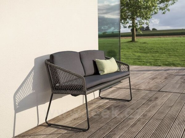 Stern Jídelní 2-místná lavice Odea, Stern, 158x66x88 cm, rám lakovaný hliník černý (black matt), lankový výplet pepper, sedáky 100% akryl Silk Black
