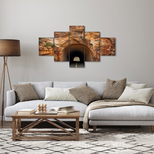 Obraz - tunel ve skále (125x70 cm)