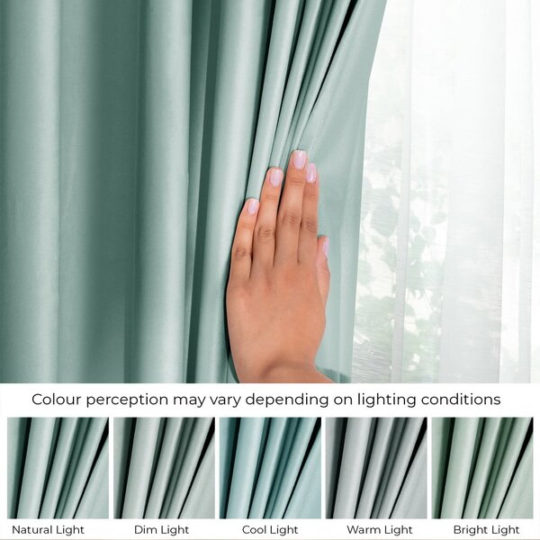 Světle zelený sametový dimout závěs 140x245 cm Pleat – Restilo