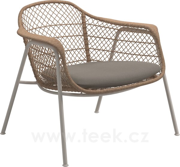 Gloster Nízké křeslo Fresco, Gloster, 86x76x75 cm, rám hliník barva white, výplet umělý ratan barva wheat, sedák venkovní látka kat. B, barva dle vzorníku