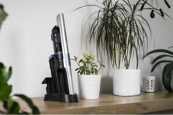 Concept VP4430 - Ruční vysavač DIRECT ANIMAL 180W/14,8V 2200 mAh černá