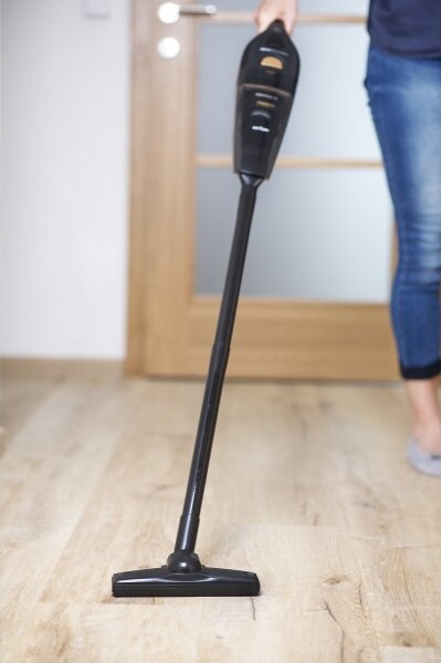 Concept VP4353-Ruční vysavač WET & DRY RISER EXTENSION 110W/18,5V 2200 mAh černá