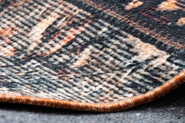 Koberec ANTIKA Ancient Chocolate patchwork černý / terakota