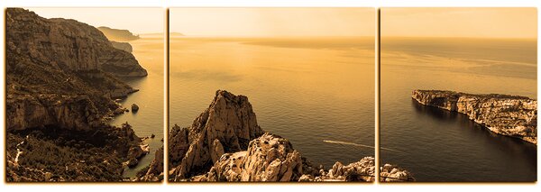 Obraz na plátně - Majestátní krajina s klidným mořem - panoráma 5233FC (90x30 cm)