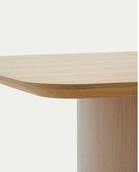 Jídelní stůl v dekoru dubu v přírodní barvě 100x200 cm Litto – Kave Home