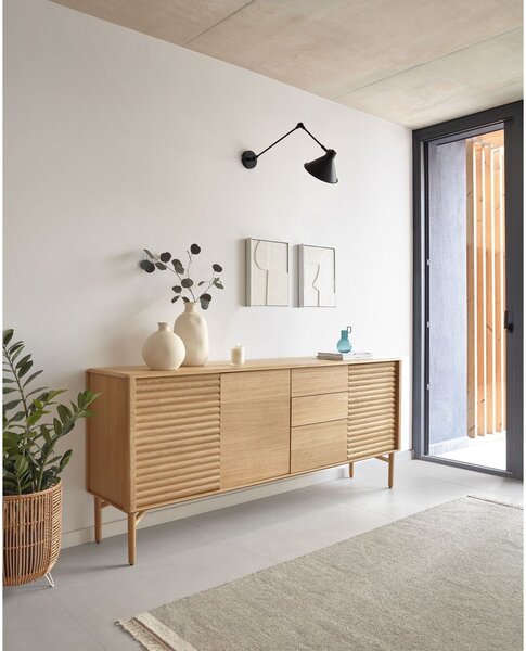 Nízká komoda v dekoru dubu v přírodní barvě 200x86 cm Lenon – Kave Home