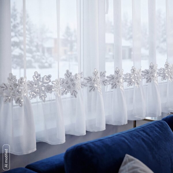 VÁNOČNÍ ZÁCLONA NA PÁSCE FLAKE 350X160 CM BÍLÁ