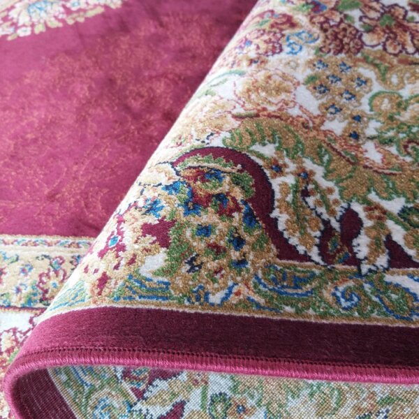 Koberec Exkluzivní Qum Silk 01 červený