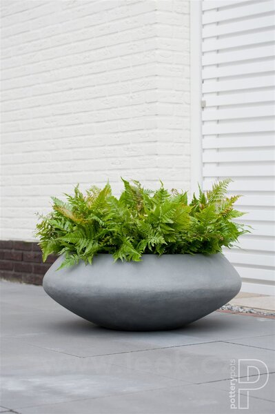 Pottery Pots Venkovní květináč kulatý Tara M, Grey (barva šedá), kolekce Natural, kompozit Fiberstone, průměr 60 cm x v 22,5 cm, objem cca 19 l