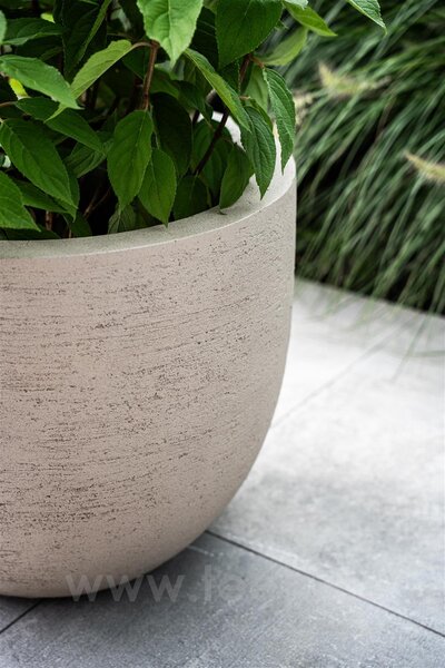 Luca Lifestyle Květináč Terreno New Egg Pot, Luca Lifestyle, průměr 55 cm, výška 46 cm, barva sand