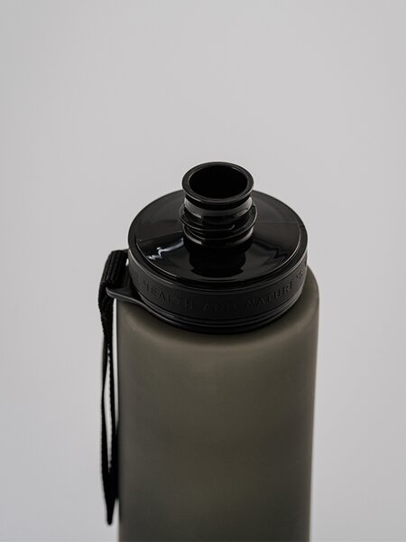 Plastová BPA free lahev z tritanu EQUA Matte Black 600 ml
