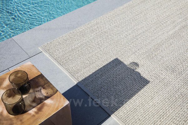 Limited Edition Venkovní koberec Poolside, Limited Edition, obdélníkový 200x250 cm, lem dle specifikace, barva dle vzorníku