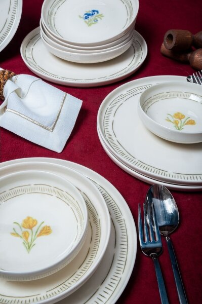 Jídelní sada 18 ks bílá/pestrobarevná/porcelán