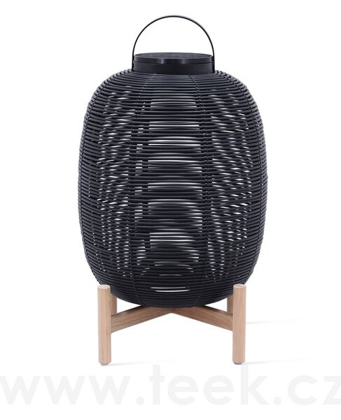 Vincent Sheppard Venkovní solární LED lampa Tika s teakovou podnoží, Vincent Sheppard, Ø47x69 cm, umělý ratan barva black