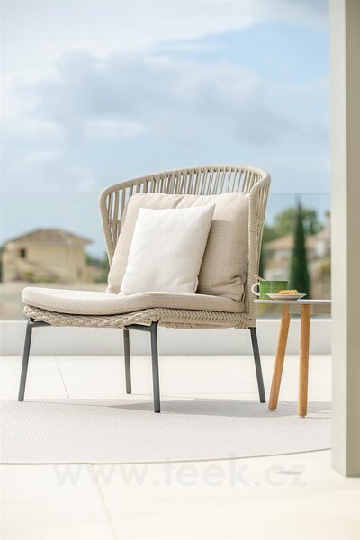 Jati Kebon Nízké křeslo s vysokou zádovou opěrkou Lima, Jati Kebon, 91x87x101 cm, rám hliník barva sand mat, výplet lanko 14 mm barva linnen, bez polstrů