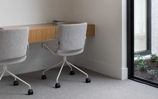 Designové kancelářské židle Monk Castors Armchair