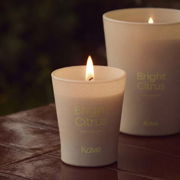 Kave Home Vonná svíčka Bright Citrus 200 g