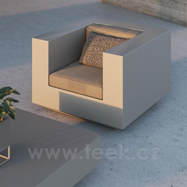 Vondom Nízké křeslo Vela, Vondom, 100x100x72 cm, matt polyethylen barva dle vzorníku, sedáky venkovní látka Group 1A a 1B barva dle vzorníku