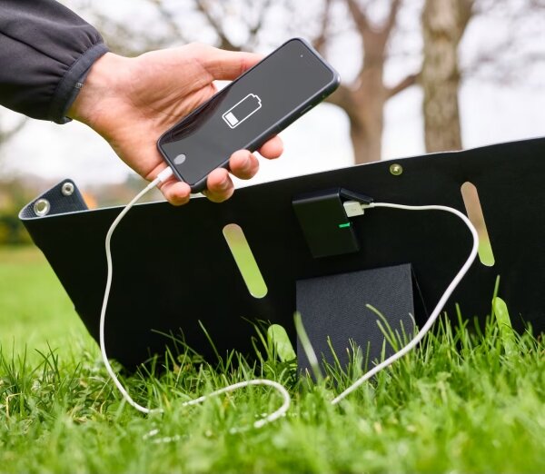 Osram - Solární panel pro nezávislé nabíjení BATTERY CHARGE SOLAR 20W IP65