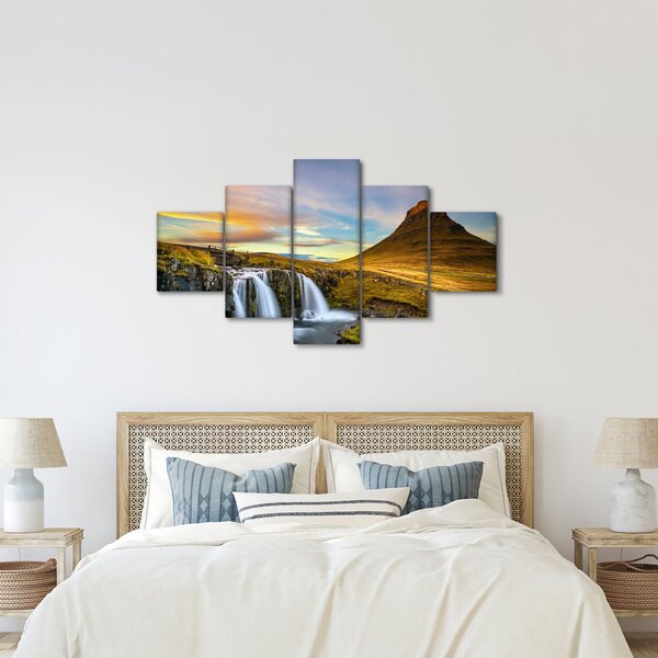 Obraz hory a vodopádů na Islandu (125x70 cm)