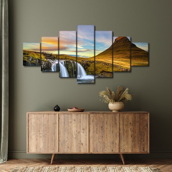 Obraz hory a vodopádů na Islandu (210x100 cm)