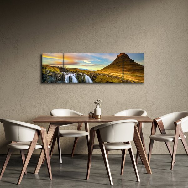 Obraz hory a vodopádů na Islandu (170x50 cm)