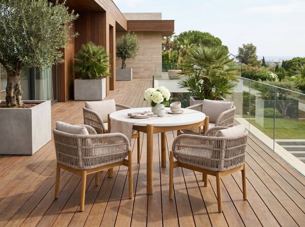 Zahradní set Terracina, 4 křesla a stolek, béžový plastový výplet a akáciové dřevo – House Nordic