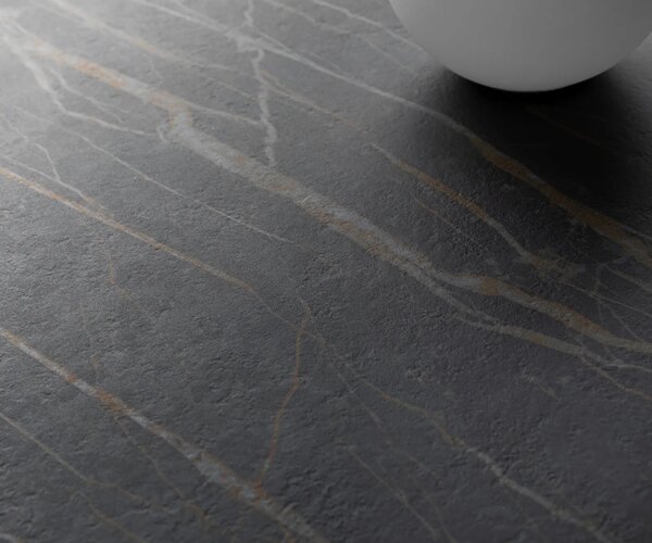 DELIFE Konferenční stolek Edge Boot 90x90 cm keramika Laminam® Noir Desir hnědá Parabi kov černá