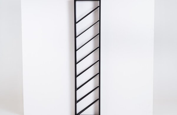 Nordic Design Černý kovový stojan na víno Puerto 160 cm