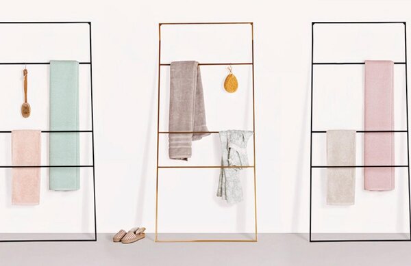 Nordic Design Černý kovový koupelnový žebřík Reynor 180 x 80 cm